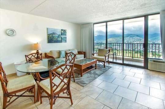 Deluxe Panoramic Mountain View Condo - 37Th Floor, Free Parking & Wifi Condo Honolulu Exterior foto
