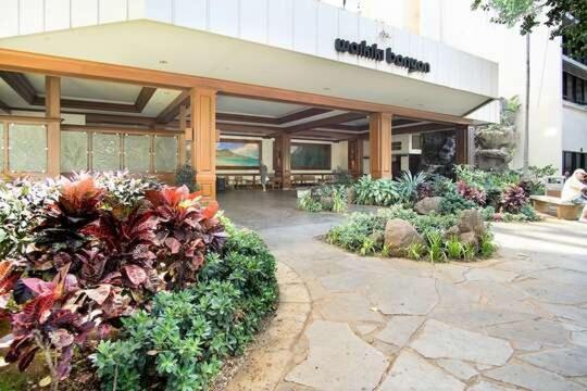 Deluxe Panoramic Mountain View Condo - 37Th Floor, Free Parking & Wifi Condo Honolulu Exterior foto